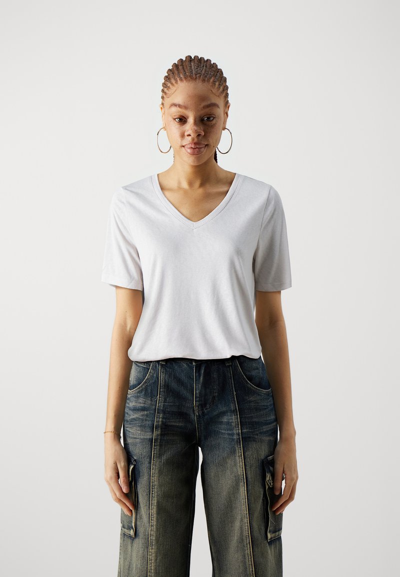 ONLY - ONLELISE V NECK - T-shirt basic - moonbeam, Vergroten