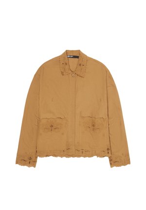 Svetlohnedá bunda s dlhým rukávom s vyšívaným čipkovaným golierom, manžetami, lemom a veľkými prednými vreckami, uzatváranie na jeden gombík na výstrihu.