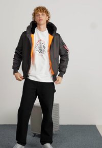 Thumbnail Image 2