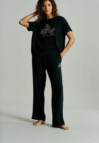 B by Ted Baker WIDE JOGGERS  - REGULAR FIT - Pantaloni de trening - black