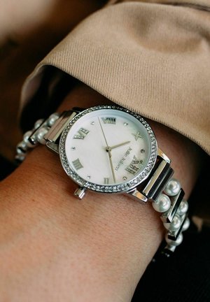 Julie Julsen PERLEN - Uhr - silbergraue farbe