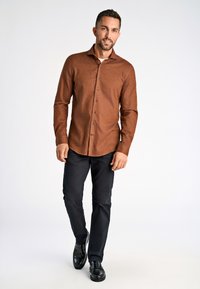 Lindbergh TOUCH - Camicia - rust orange mel