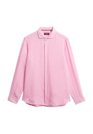 Camisa de manga larga rosa claro, hecha de una tela suave, que presenta un cuello abotonado, un frente completamente abotonado y puños con un solo botón.