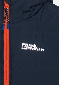 Jack Wolfskin TWO HILLS - Chaqueta de invierno - carnelian