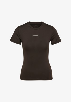 Ciemnobrązowa, krótko rękawowa koszulka sportowa wykonana z gładkiego, lekkiego materiału. Posiada małe, szare logo "hummel" na piersi.