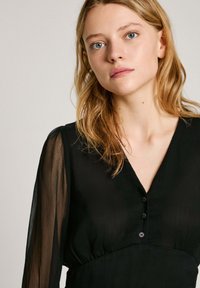 Pepe Jeans Denné šaty - black