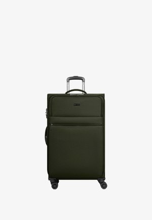Maleta de tela verde con mango retráctil, cuatro ruedas y un bolsillo frontal con cremallera, que presenta una textura suave y forma rectangular.