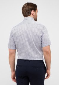 Eterna DYNAMIC COTTON ™ HEMD - COMFORT FIT - Overhemd - hellblau