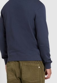Farah Sudadera - blue