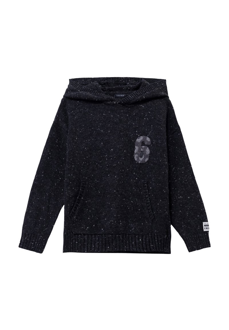Felpa con cappuccio lavorata a maglia grigia scura con una texture marmorizzata, tasca a kangaroo frontale e il numero "6" stampato su un lato. Polsini e orlo a costine.