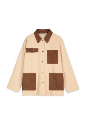 Beige jakke med brune filtpokker og krave. Har trykknapper; lange ærmer; to forreste lommer og én brystlomme. Blød tekstur.