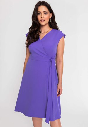 SELFIEROOM DERLA - Sukienka koktajlowa