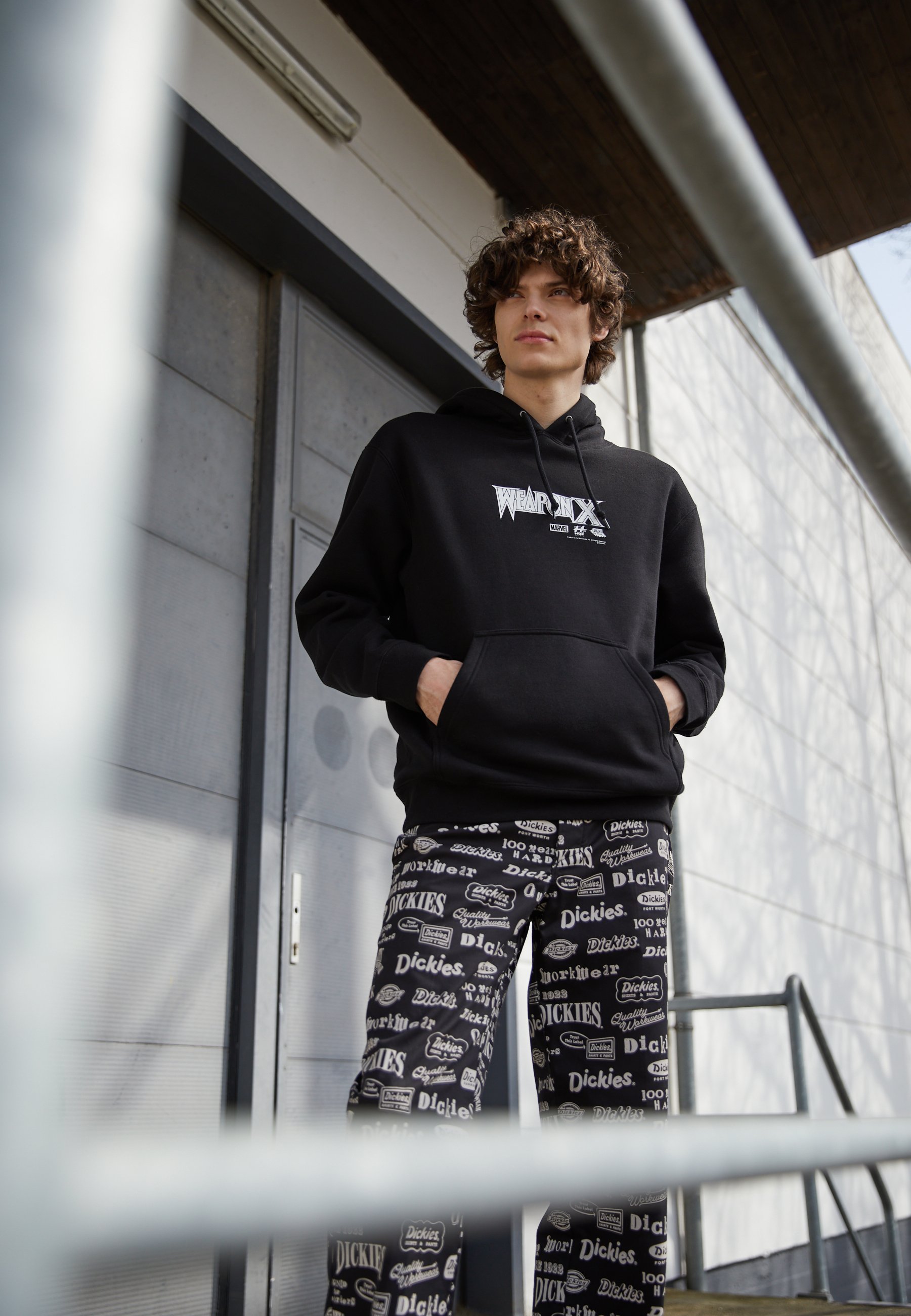 HUF HUF X MARVEL WEAPON X P/O HOODIE - Sweater - black/Zwart - Zalando.nl