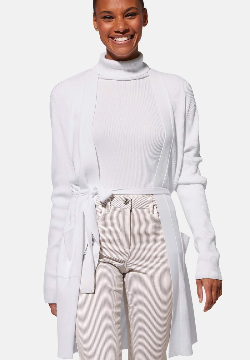MADELEINE Strickjacke - white