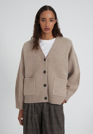Strickjacke - camel melange