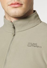 Jack Wolfskin TAUNUS HZ M - Fleecejacke - misty green