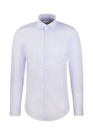 Lyseblå langærmet skjorte med et struktureret mønster, klassisk krave og knaplukning fortil. Glat stof og skræddersyet pasform.