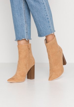 Enkellaarsjes met hoge hak - light brown