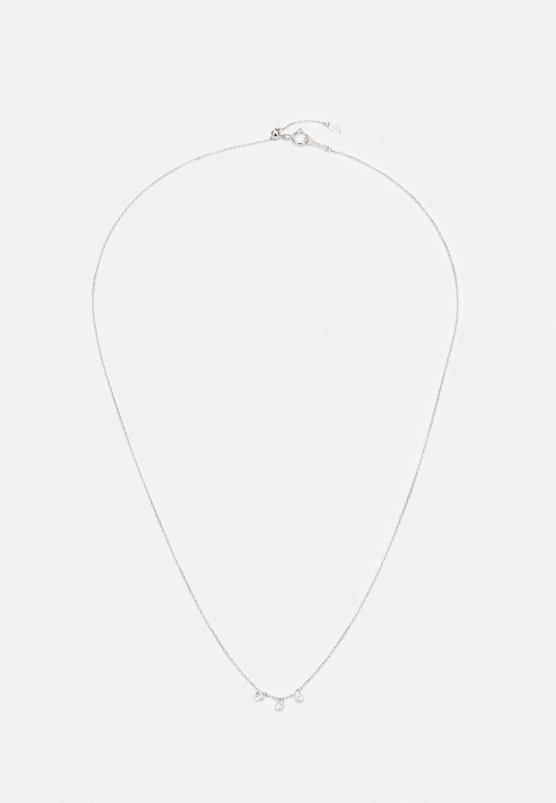 Sudrabota ķēde kaklarota ar delikātu dizainu, centrā karājoties trim mazām, bumbierveida akcentiem. Viegls un minimālisks.