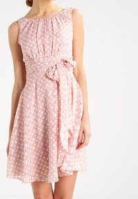 Esprit Collection Vapaa-ajan mekko - nude
