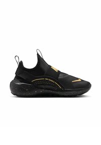 Zapatillas deportivas negras con parte superior texturizada, acentos verdes y suela negra moteada. Cuenta con bandas elásticas y lengüetas para facilitar su uso.