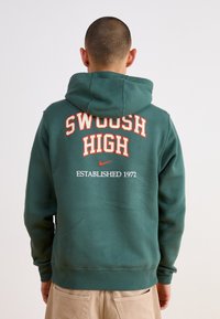 Nike Sportswear CLUB - Sweatshirt - vintage green