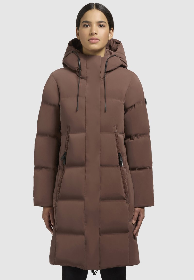 Bruine pufferjack met een capuchon, met een geblokt ontwerp, verstelbare trekkoorden en zijzakken met rits. Glad, waterafstotend stof.