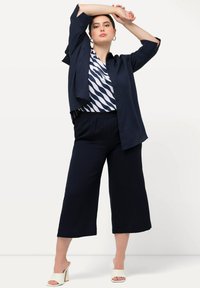 Ulla Popken WIDE ELASTIC WAIST - Short - navy blue