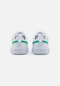 Nike Sportswear COURT BOROUGH LOW RECRAFT - Baskets basses - white/stadium green/football grey