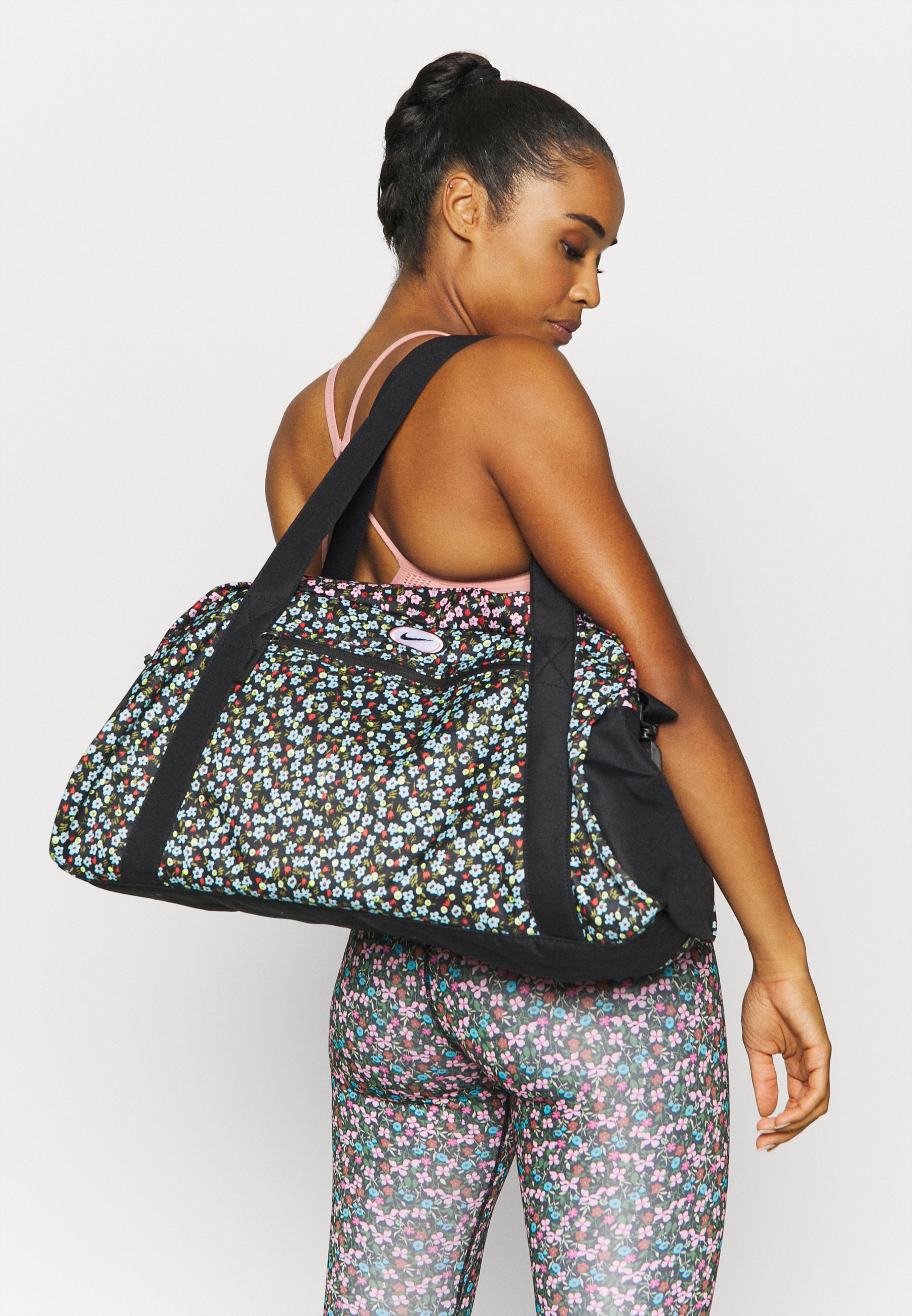 nike gym club duffel bag