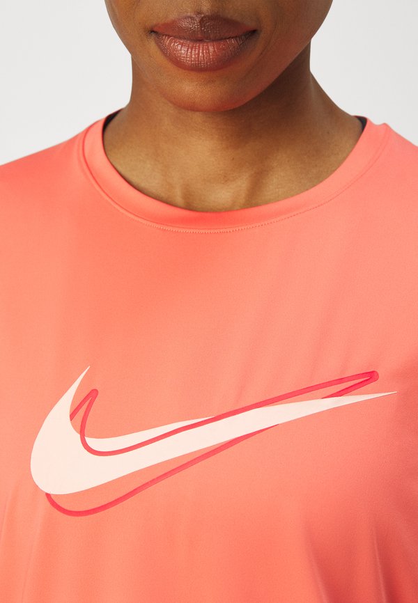 ONE TOP - Sports T-shirt - magic ember3