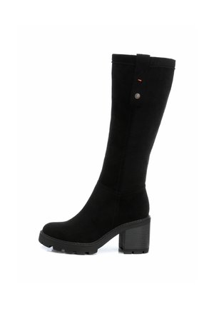 Botas con plataforma - black