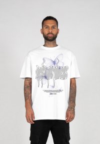 MJ Gonzales METAMORPHOSE HEAVY OVERSIZED - Printtipaita - white