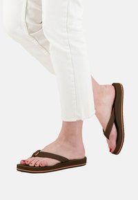 Reef CUSHION BREEZE - Sandále T-bar - chocolate