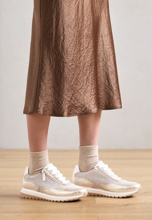 Trainers - offwhi/puder/weiss