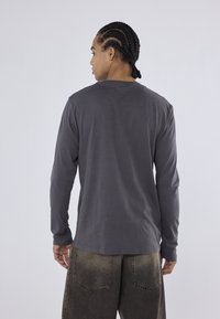YOURTURN UNISEX 2 PACK - Topper langermet - black/dark grey