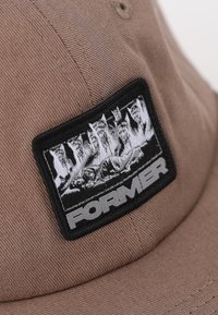 Former THEATER PATCH - Naģene - taupe