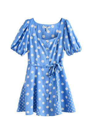 Niebieska krótka sukienka w białe groszki, z bufkami, guziki z przodu i paskiem wiązanym w talii, rozkloszowana spódnica.