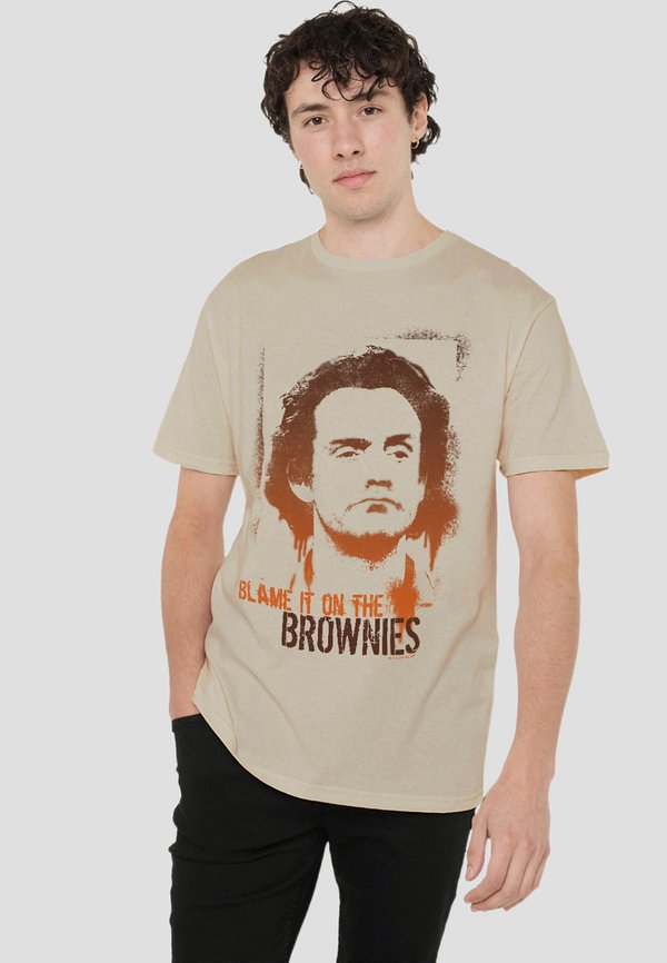 TAXI BLAME IT ON THE BROWNIES - T-Shirt print - sand