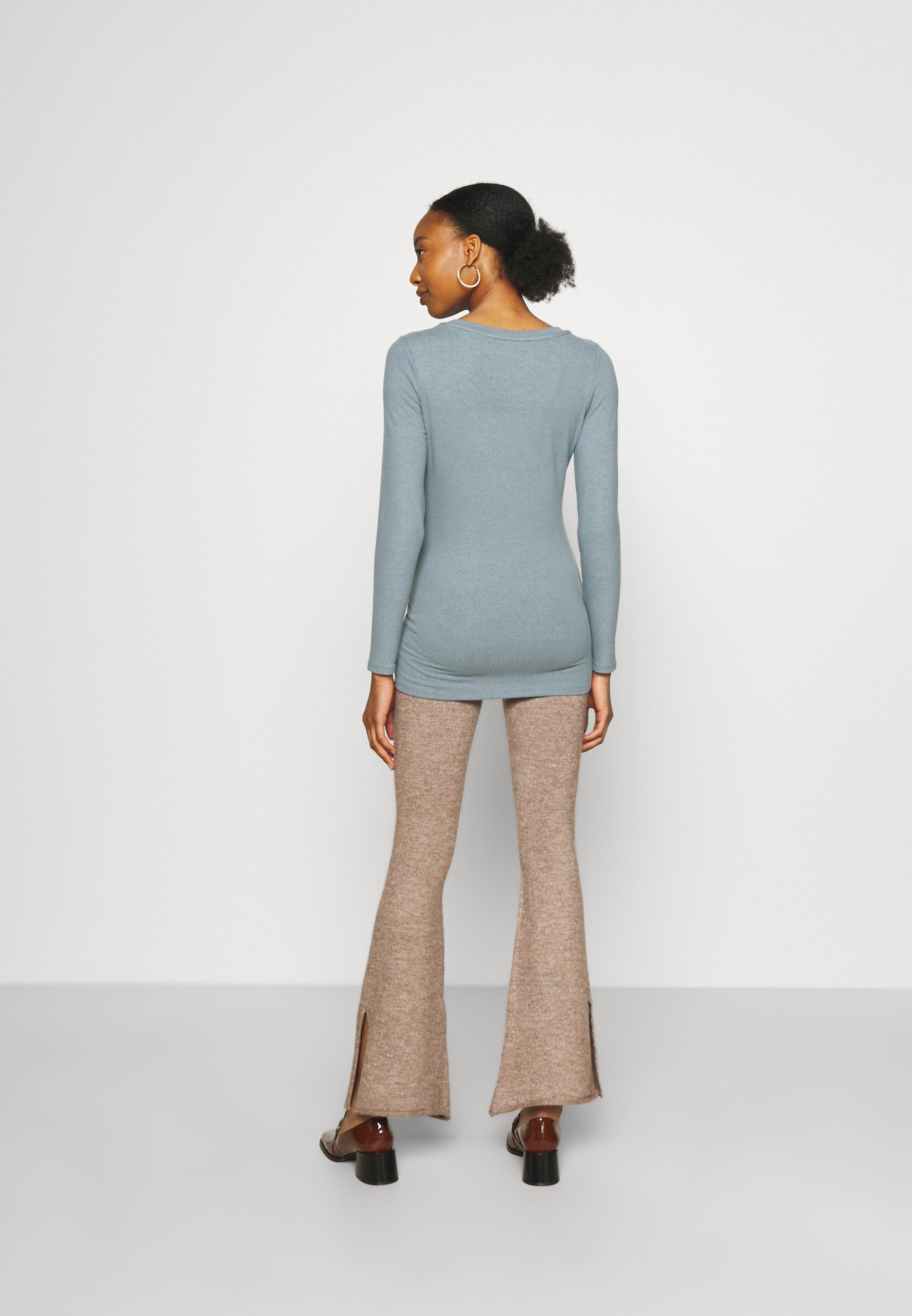 Femme FRIENDLY SPLIT SIDE MATCH BACK PANT - Pantalon classique Femme FRIENDLY SPLIT SIDE MATCH BACK PANT - Pantalon classique