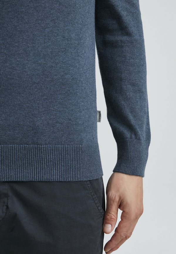 PRMelville - Jumper4