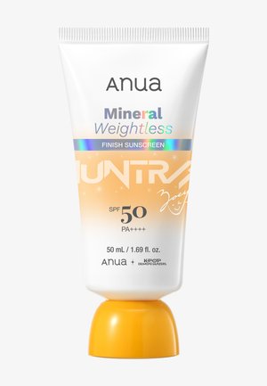 Tube de crème solaire Anua Mineral Weightless Finish avec SPF 50, PA++++, 50 ml et bouchon jaune sur fond blanc.