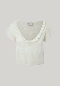 Haut à manches courtes blanc avec un décolleté en V profond, un col froncé, des motifs texturés et un design tricoté avec différents styles de tricot.