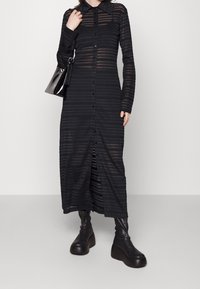 Résumé Abito a camicia - black