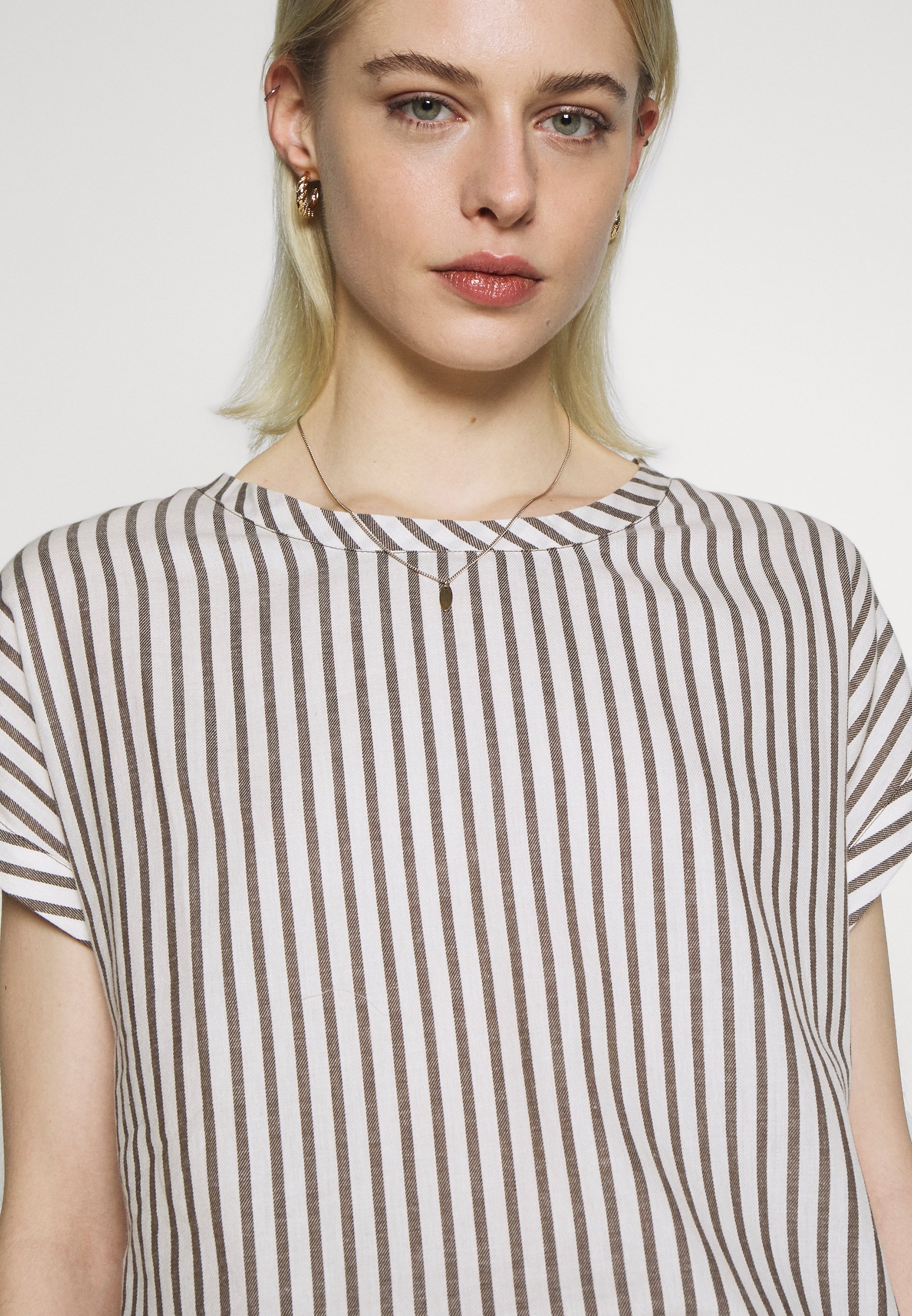 Saint Tropez AUGUSTA Bluser dark earthbeige Saint Tropez AUGUSTA - Bluser - dark earth