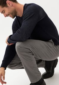 BRAX STYLE FABIO IN - Chino - graphit