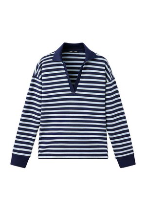 Chemise à manches longues rayée bleu marine et blanc avec un col en V profond et des poignets et col bleu marine unis.