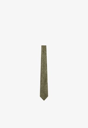 Cravatta verde oliva con un motivo strutturato a spina di pesce. Design slim con punta appuntita, realizzata in un morbido tessuto intrecciato.
