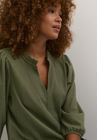 Thumbnail Image 4