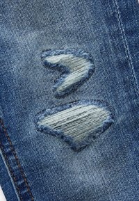 Next DISTRESSED - D�žínsy s rovným strihom - mid blue denim